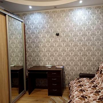 Здам квартиру з власним двориком і місцем під авто. Власник