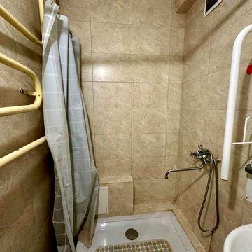 Продам 3 кімнатну квартиру по Європейського союзу напроти ТЦ Ретровіль