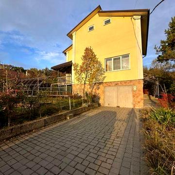 Продаж будинку Відники