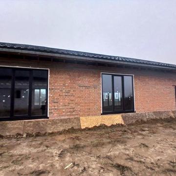 Одноповерховий будинок 190м2 з терасою