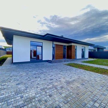 Продам дом в Новоалександровке 150 кв/м