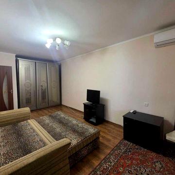 Долгосрочно 1 квартира на Среднефонтанской пл  Парк Космонавтов