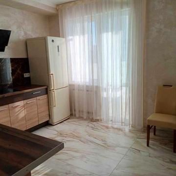 Сдам большую 1-комнатную квартиру на Вильямса