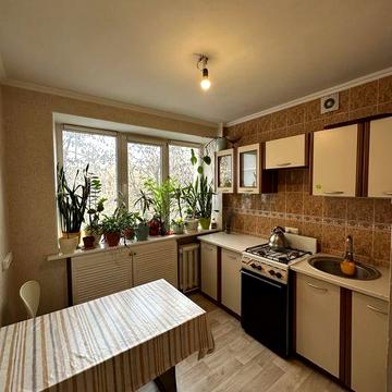 Здається 1-кімнатна квартира ТЦ Панорама