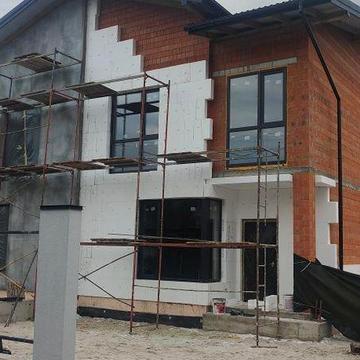 Будинок в Брюховичах