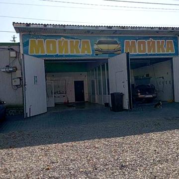 Автомойка, кафе, 2 комерційних приміщення, квартира в одному комплексе