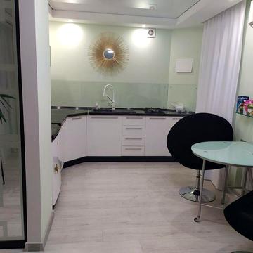 Продам 1-кімн.кв. по Перемоги, центр, навпроти гост. Кремінь