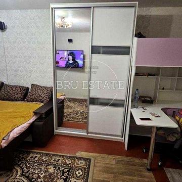 Продам 1к 43м, Сосницька 10 Дарниця, метро Лівобережна 15 хв