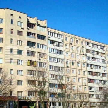 3-х кімн. - Київ, Симиренка, 14/9, Цегла, 5 пов з 9, Меблі