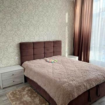 Аренда.Центр.Сдам 1ком.квартиру и кухня-студия ЖК 4 Сезона/Прт Гагарин