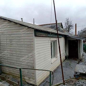 Частина будинку в 300 м від школи №8