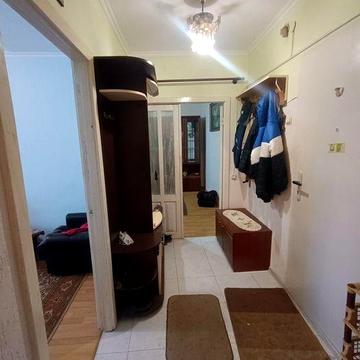 Продам ГАРНУ квартиру ДРУГИЙ поверх