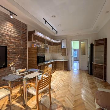 Кардинала Любомира Гузара вул., 9