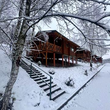 Будинок котеджі відпочинок Львів