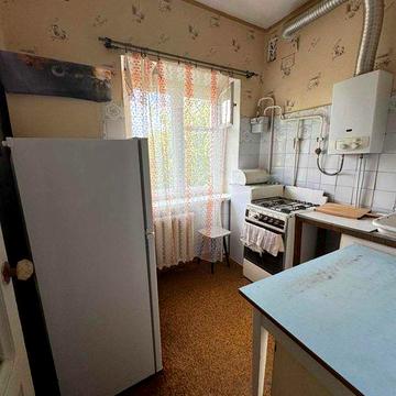 2 кімн., квартира в цегляному будинку, пр. Левка Лукяненка