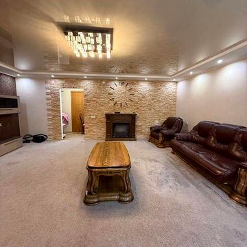 4- кімнатна на ближньому Жадова