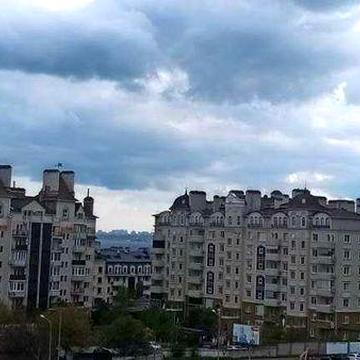 2-х комнатная в кирпичном доме с ремонтом ЖК Рахат Лукум