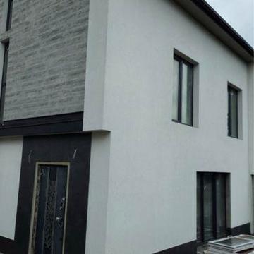 вул. Переможна ,продаж котеджу з частково закінченим ремонтом.