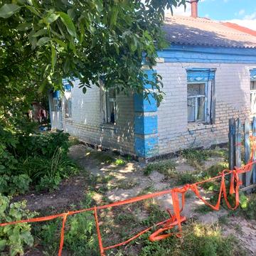 Пів дома  біля жд вокзалу