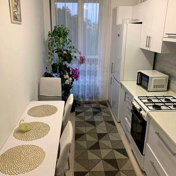 Довгострокова оренда 1к Квартира Варшавська вулиця