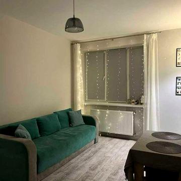 Оренда 2к-студії квартири.