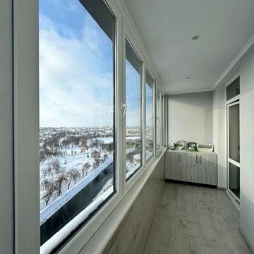 2-кім квартира в центрі Рівного з ремонтом, 15 пов, 69 кв, гарний вид ЖК Стоград