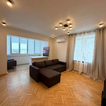 Перша здача! 2 кім. квартира по вул. Коновальця