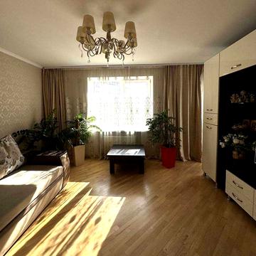 Продаж двокімнатної з ремонтом, Сихів