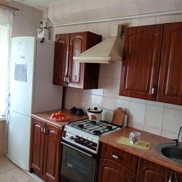 Продам 2х кімнатну квартиру на Пісках