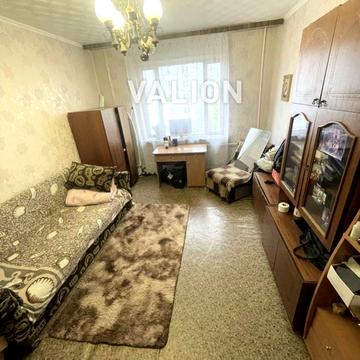 Тростянецька вул., 8