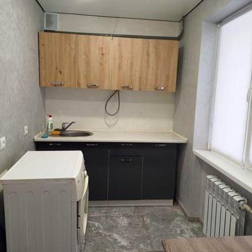 Сжам 1к комн комнатную 10000 Теплая!  1я сдача!  Комсомолец