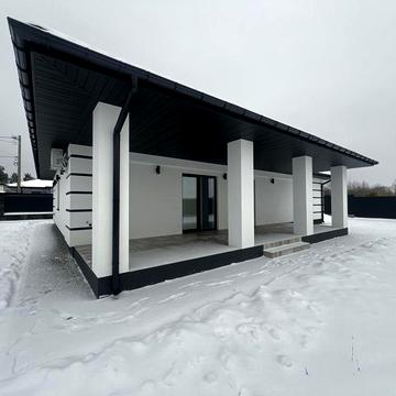 Будиночок в закритому котеджному містечку