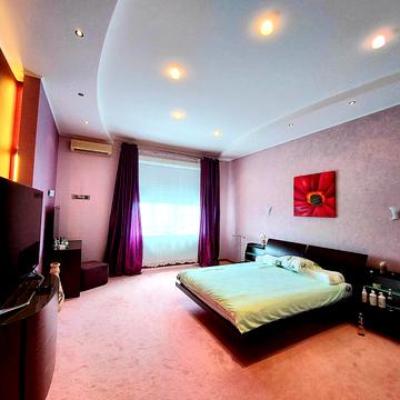 Майка Йогансена вул. (Лермонтовська), 15