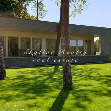 Лісова вул., 2