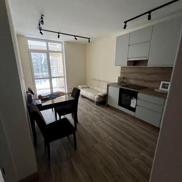 Квартира від власника ( новобудова) ближній центр