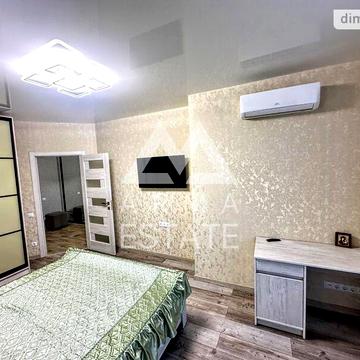 Довгострокова оренда 1к Квартира Миру вулиця