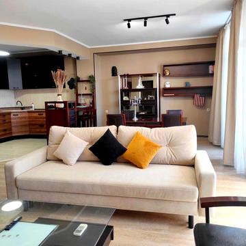 Сдам стильную и просторную квартиру в Аркадии.  Студия и спальня