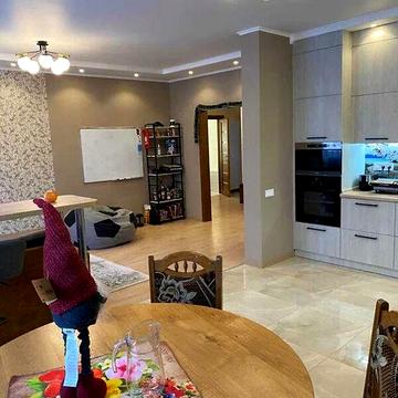 Продаж 3к Квартира Угорська вулиця