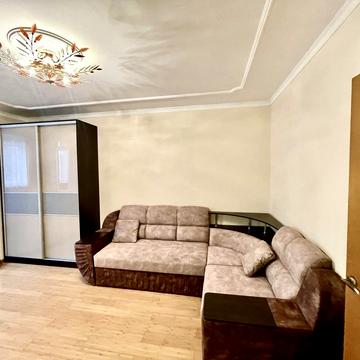 Стрийська вул., 87