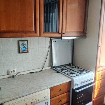 Сегедська вул., 2