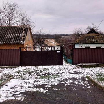 Продається  затишний  будинок