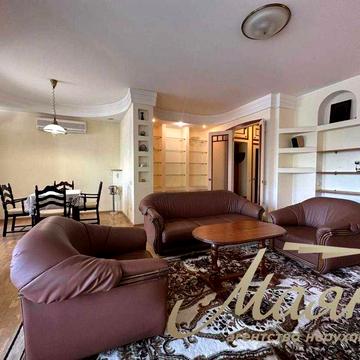 Без% Оренда дворівневої квартири по вул.Верхогляда 4, Печерськ.