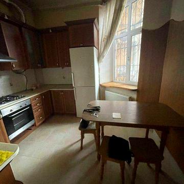 Оренда 2 кім. квартири (Ближній Центр)