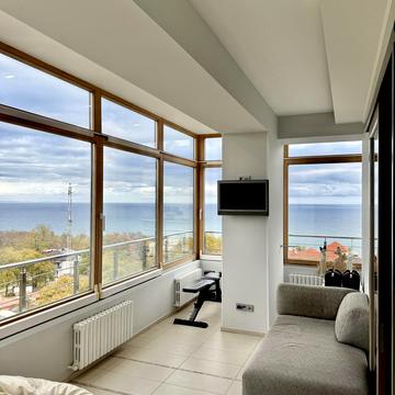 Мукачівський пров., 6