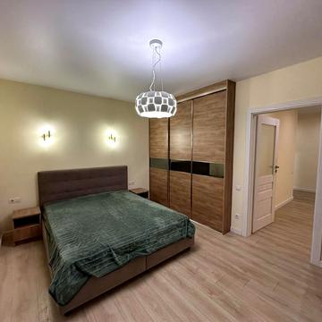 Володимира Великого вул. (Артема), 10-Б