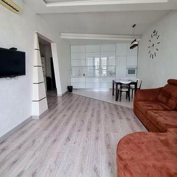 Сдам евродвушку ЖК Руслан и Людмила/ Литературная 12А