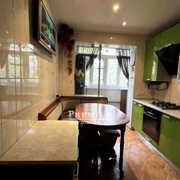 Продам 3 кімнатну квартиру з ремонтом. Чеський проект. Море за 10 хв.