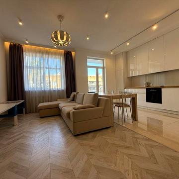 Оренда 2-к 80м Олімпійська Саперне поле 12 Французький квартал