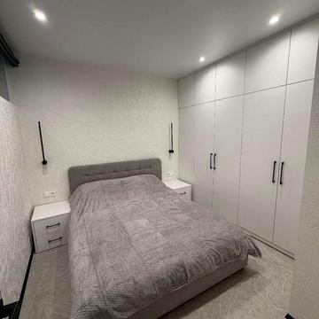 Енергонезалежна 2-х кімнатна квартира по вул. Мольєра, 77 (Караван)