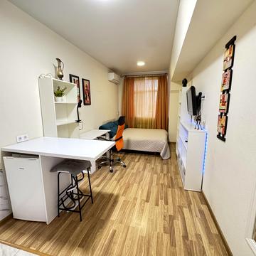 Машинобудівна вул., 41